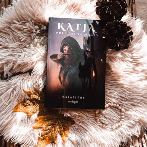 Recenze na knihu Katja – slovenské fantasy plné víl a gryfů